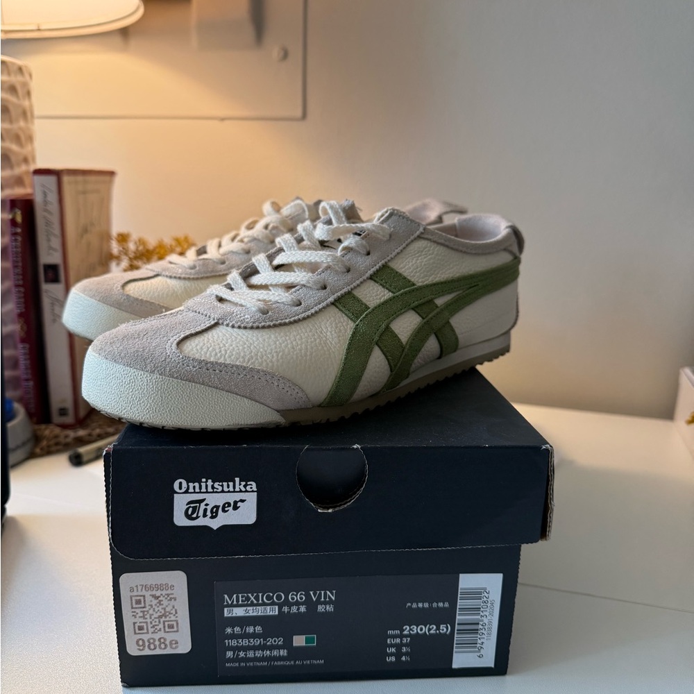 Onitsuka Tiger Mexico 66 Vin by Asics Cream and Sage Sneakers